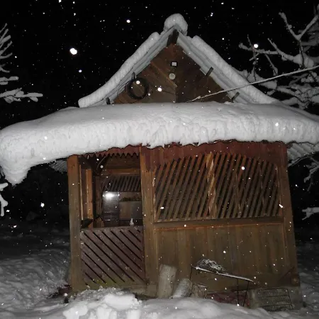 Tihiy Dvor Holiday home *